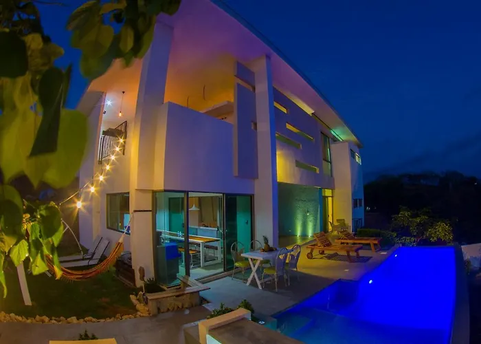 Esencia Guana, Beach House