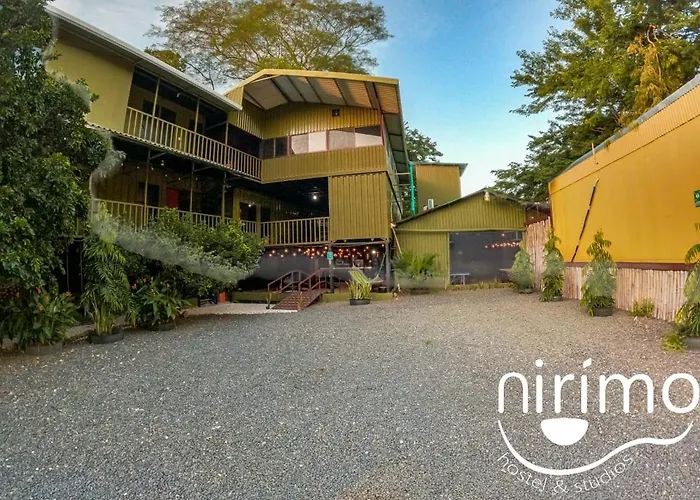 Nirimo Hostel And Studios