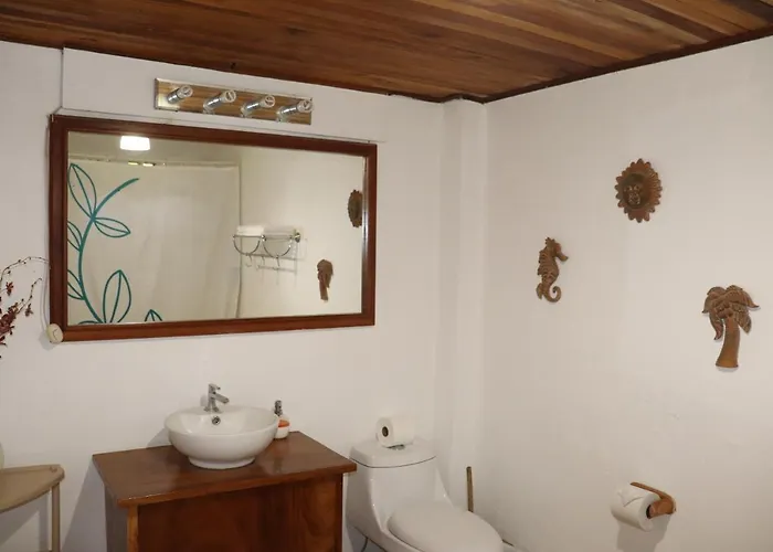 Playa Negra Surf Lodge