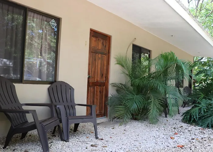 Playa Negra Surf Lodge