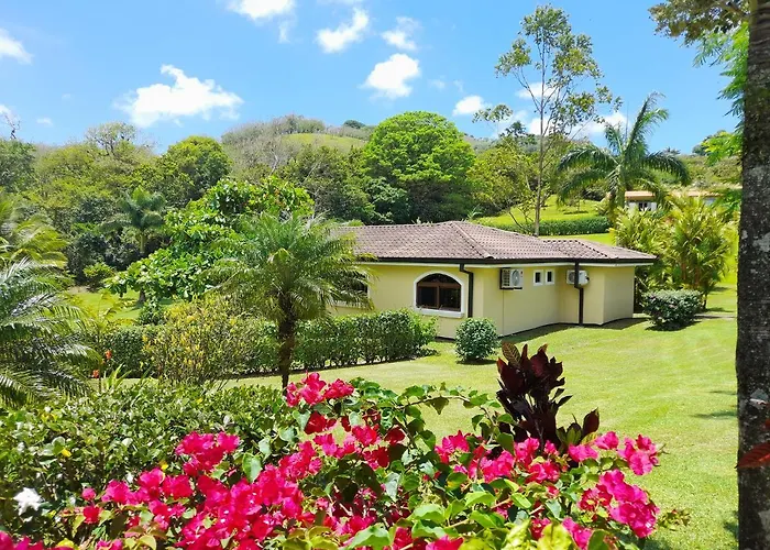 Lakeview Arenal Suite - 2025-2026 Traveller Award Winners