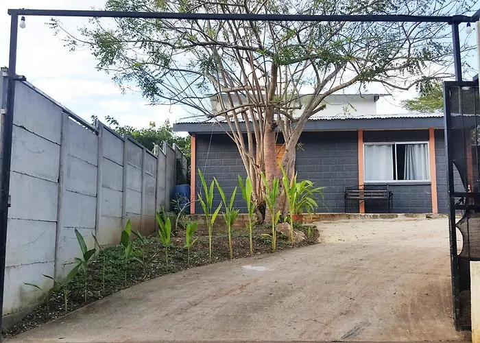 Cabinas Enjoy Tamarindo - 3 Habitaciones