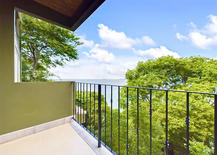 360 Splendor 307A-Ocean View 2 Bedroom Condo-Breakfast