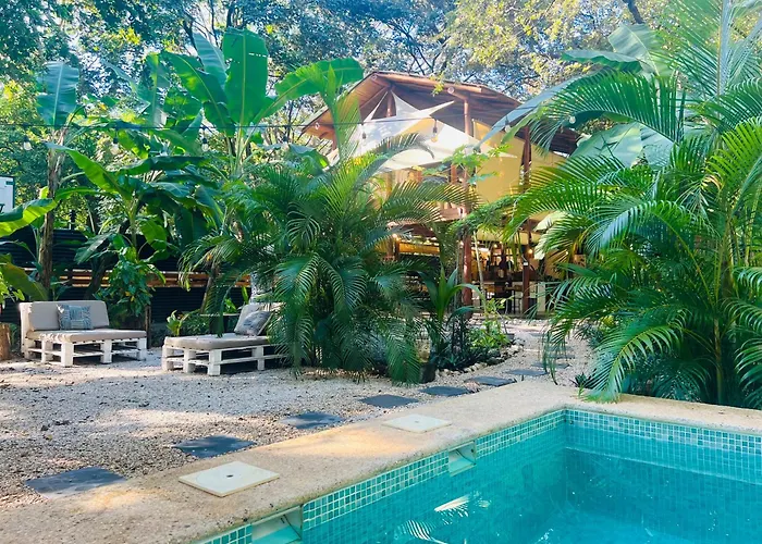Calipso Ocean Lodge- Avellana Beach Hotel