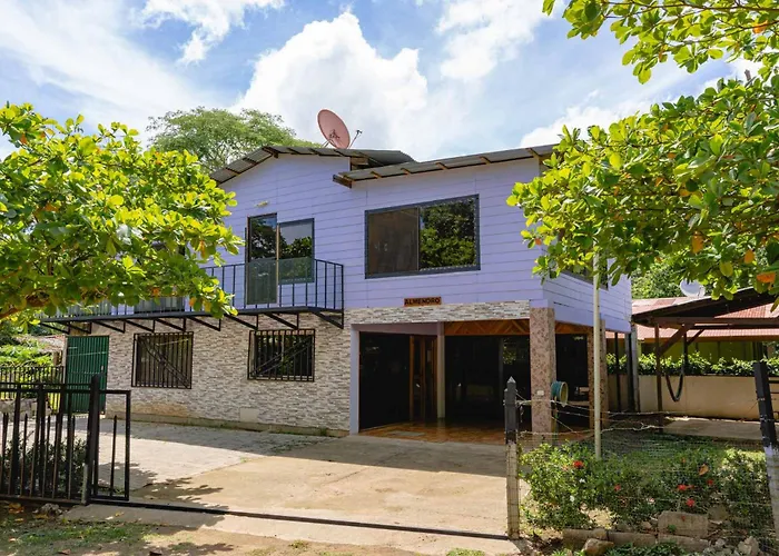 Casa Almendro Playa Panama