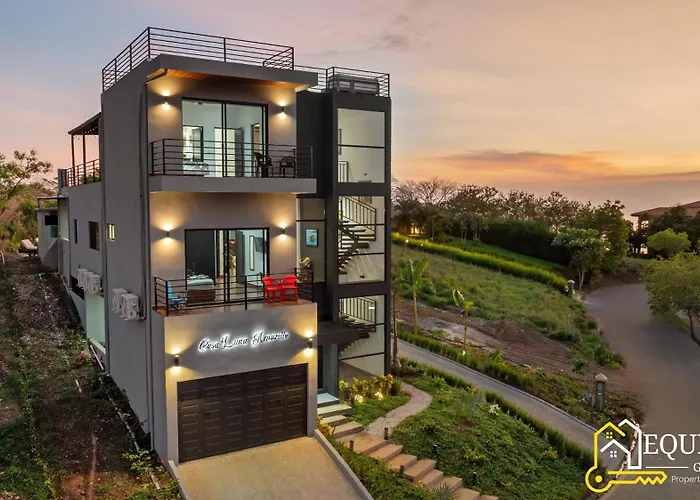 Casa Luna Amarillo - Your Pacific Escape!