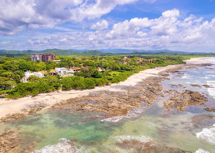 Casa Cocoa - 3 Bedroom Home In Playa Langosta