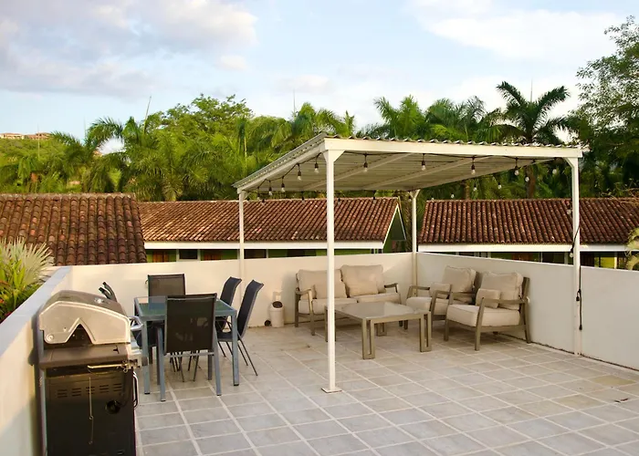 The Nest 2 Bedroom1 Bath Condo Rooftop Patio