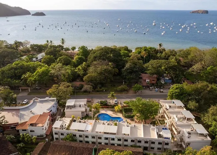 High Tide 2 Bed1 Bath Condo Terrace