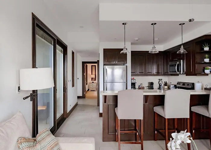 360 Splendor 406-Ocean View Condo With Breakfast
