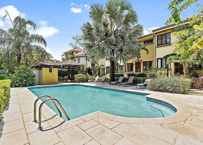 Lsi1 Cozy 2 Bdrm Villa Central And Steps To Beach