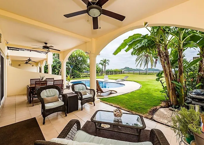 Beachfront Hideaway With Pool & Ocean Views