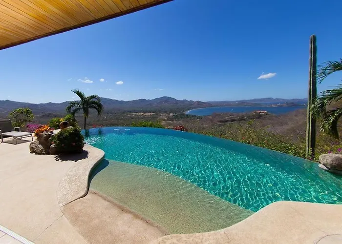 Luxury Villa, Infinity Pool & Ocean Views