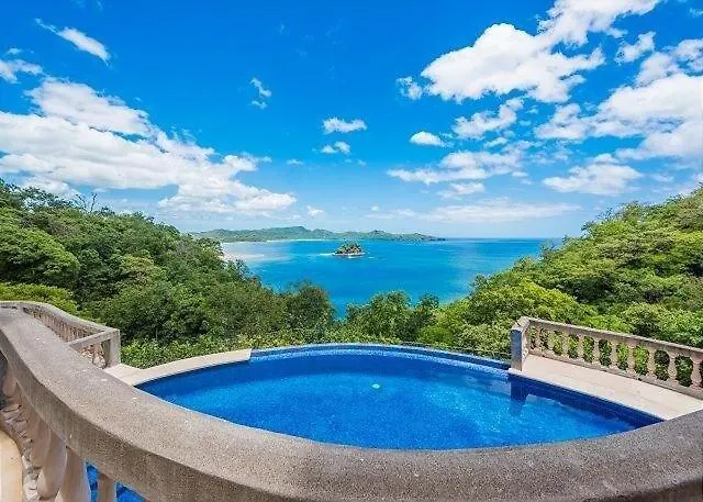 Ocean View, 2 Infinity Pools & Wraparound Terrace