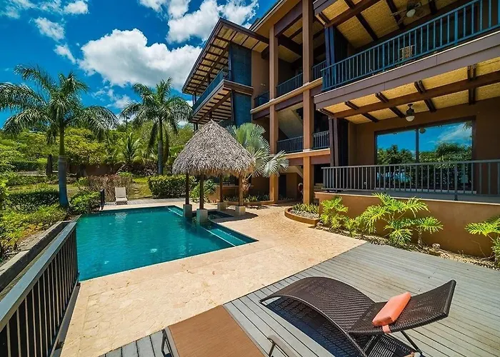 Spacious Ocean View 3 Bd Condo W - Pool