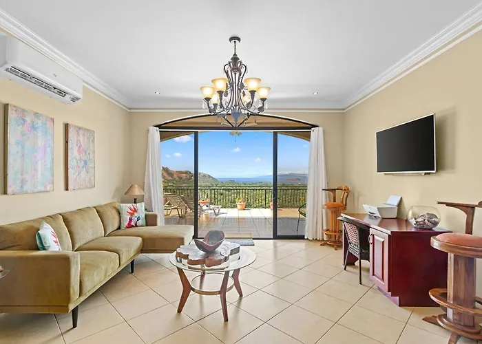 Majestic Oceanview Condo With King Beds