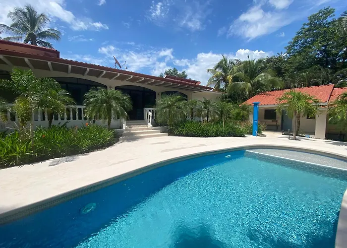 Manta Ray Lodge