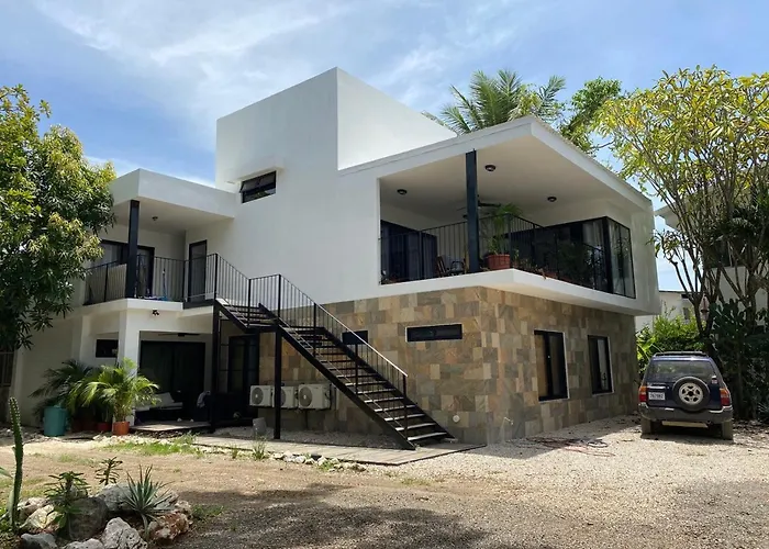 La Chona Apartments