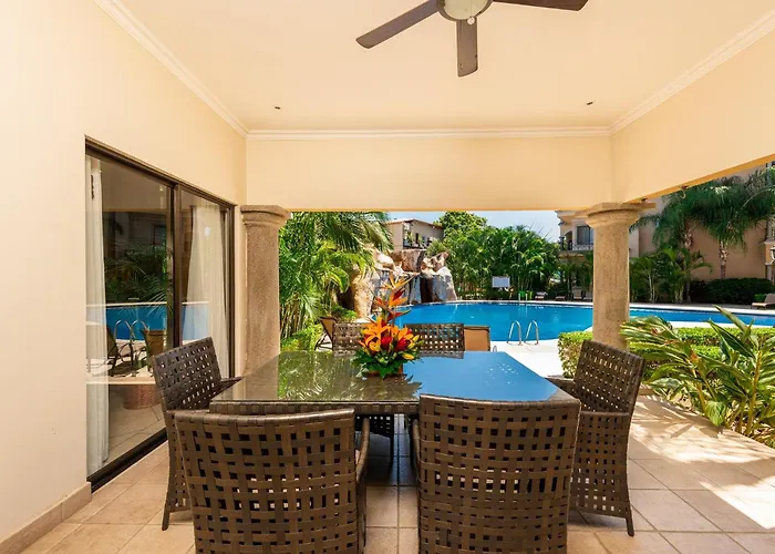 Sunrise 1- 3 Bedroom Poolside Condo