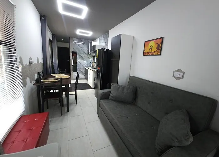 Flatbirds Beautiful Small Apartment