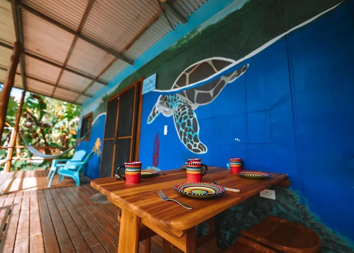 Casa Tortuga - Beach Walk Bungalows