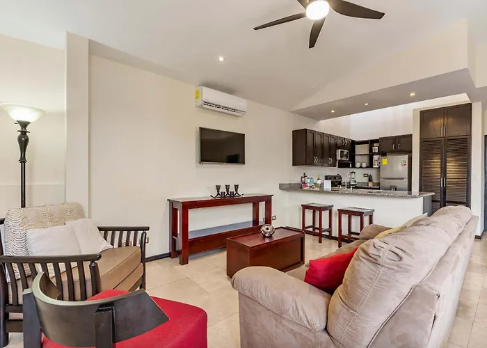 Dual Kitchens, Pool, 3-Min Walk To The Beach