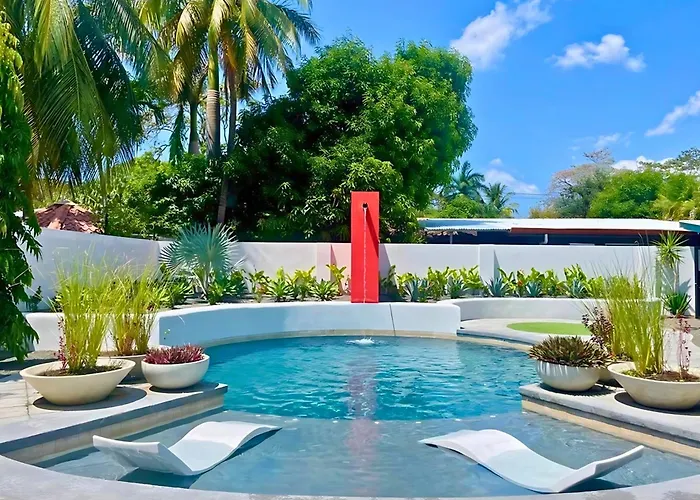 Casa Arribada- Bright 4Br House 5-Min Walk To Beach, Pool, Bbq