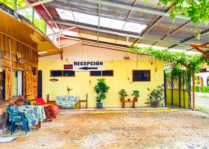 Cabinas Coco Alegre