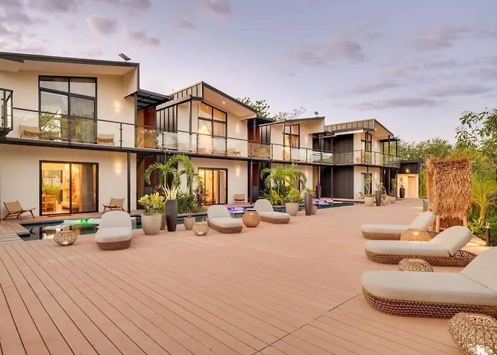 The Bungalows #9 - Boutique Hotel In Flamingo Beach - Ground Level Studio