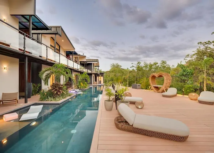 The Bungalows #5 - Boutique Hotel In Flamingo Beach - Ground Level Studio