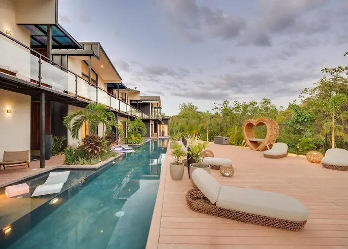 The Bungalows #4 - Boutique Hotel In Flamingo Beach - Top Level Studio
