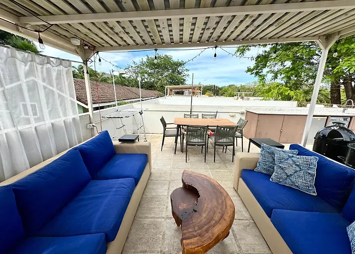 Charming Nook Second Floor Condo With Rooftop