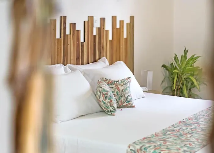 Drift Away Lodge CR