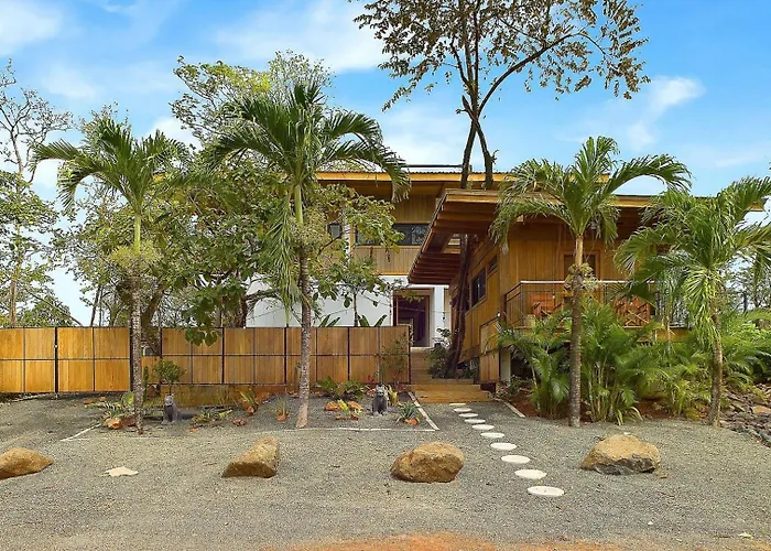 Casa Cadejo- Incredible Surf House In Playa Grande