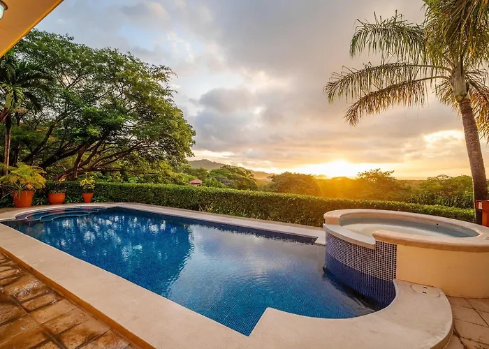 Nube Nueve 5Br Villa W Pool & Ocean Views