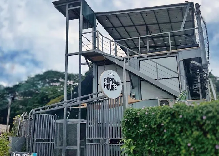 Capsule Pupa House (Adults Only)