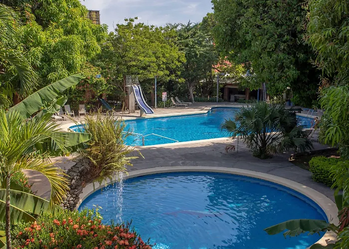 Hotel Boyeros