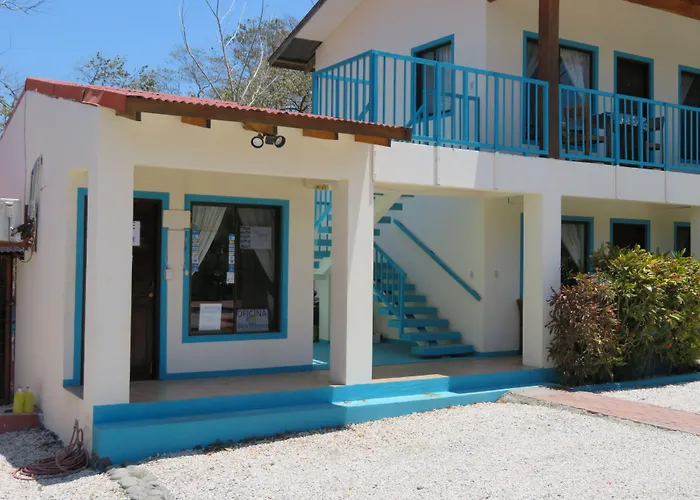 Cabinas Diversion Tropical