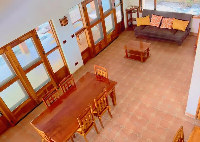 Casa Mariposa Cozy House 5 Minutes From The Beach