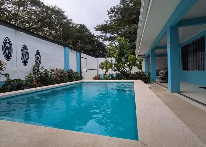 Casa Azul Tropical Poolside Oasis in Sámara