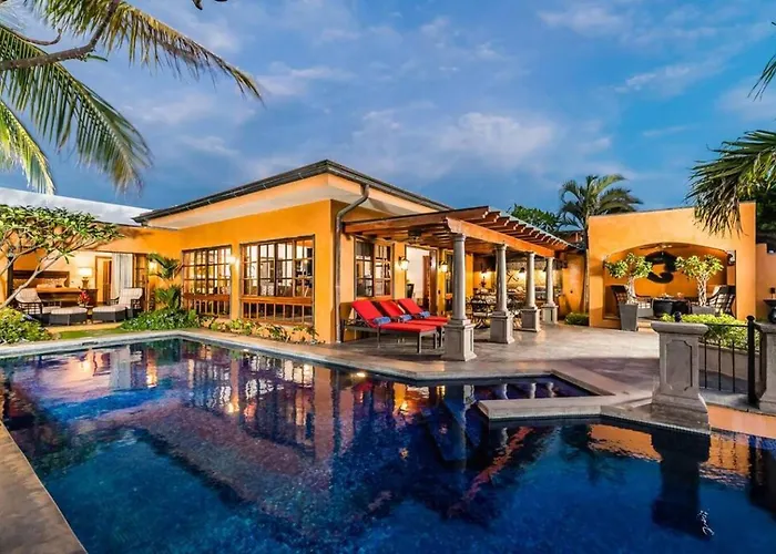 Exclusive Beachfront Villa Private Pool & Bbq
