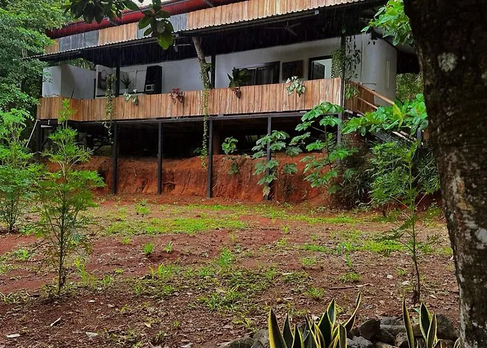 Casa Laurel