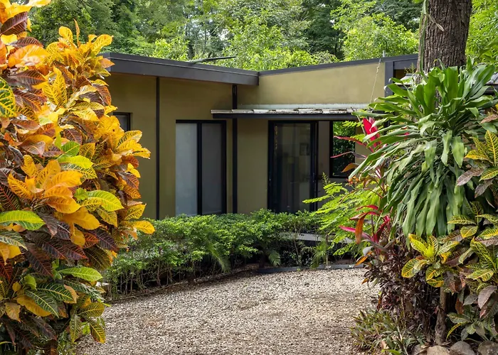 Casa Playa Avellanas
