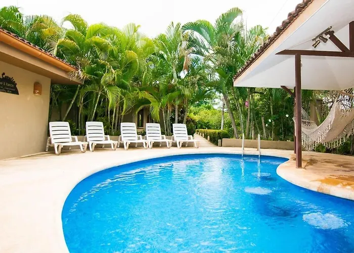 Cozy Garden Condo With Vibrant Tropical Decor, Swimming Pool And Rancho