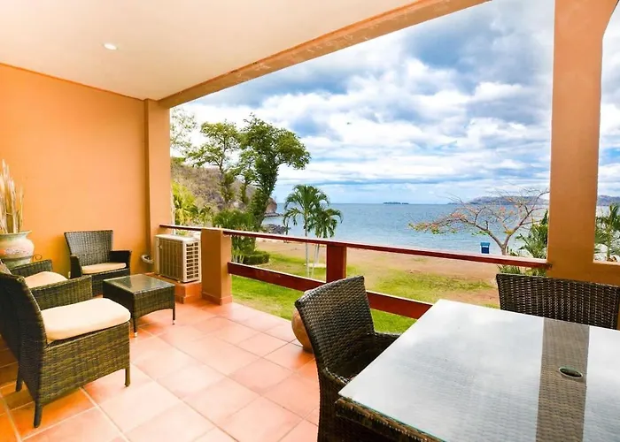 Elegant 3Br Beachfront Condo With Spacious Interior, Ocean-View Terrace & Direct Access To Playa Flamingo