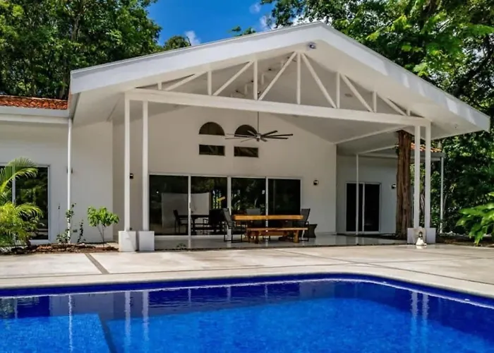 Modern Home And Guesthouse In A Peaceful Gated Community With A Private Swimming Pool