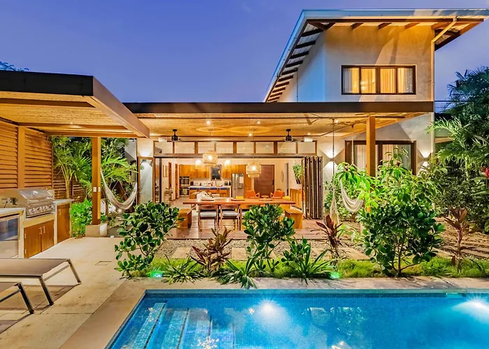 Casa Cheetah Gated Luxury Villa With Guest House