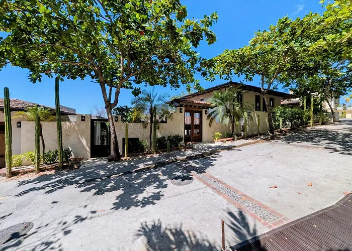 Alouatta Guesthouse En Las Catalinas - Beachfront Guesthouse For 6 People