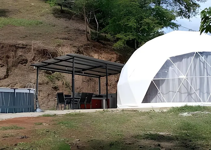 Glamping En Playa Potrero