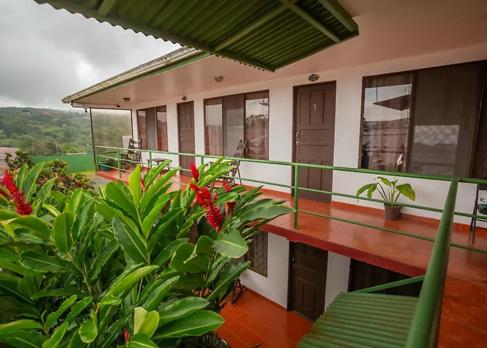 Hostal Nuevo Arenal Downtown, Private Rooms With Bathroom